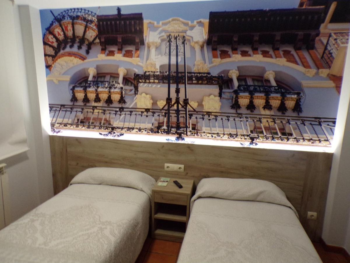 Hostal Serruchi Teruel Ngoại thất bức ảnh