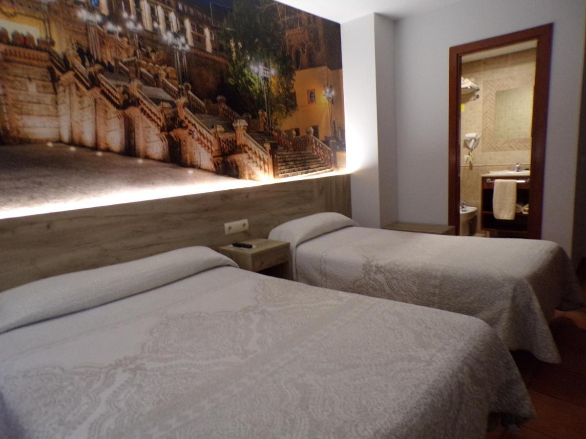 Hostal Serruchi Teruel Ngoại thất bức ảnh