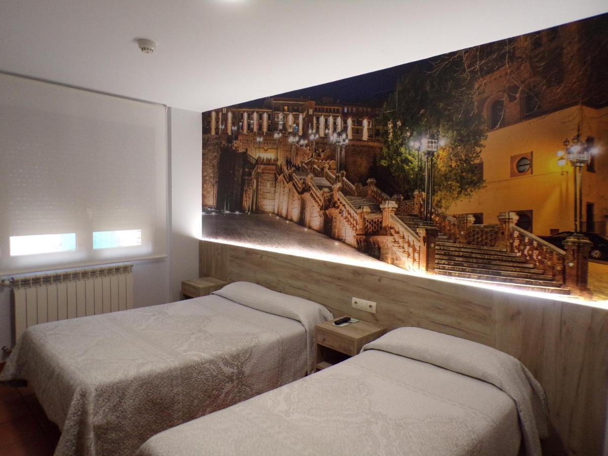 Hostal Serruchi Teruel Ngoại thất bức ảnh