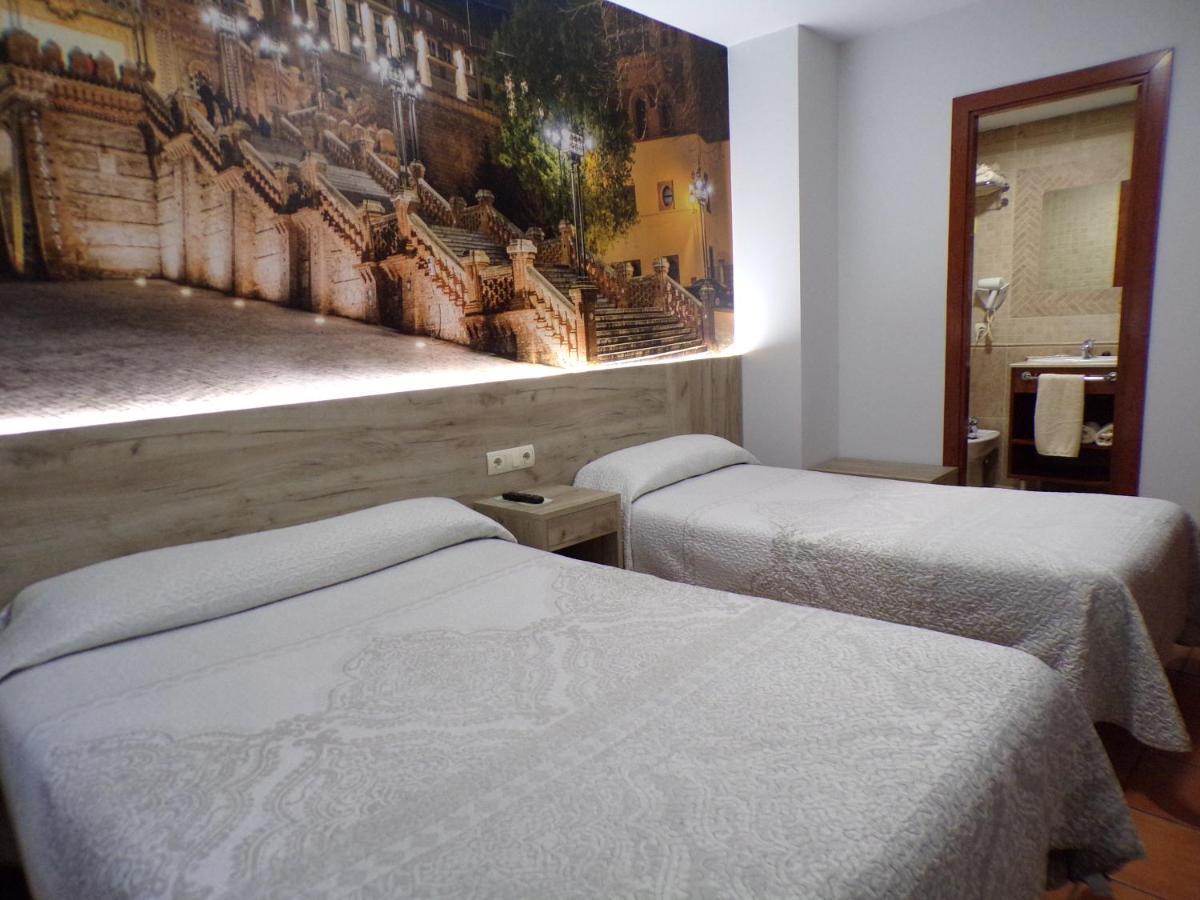 Hostal Serruchi Teruel Ngoại thất bức ảnh